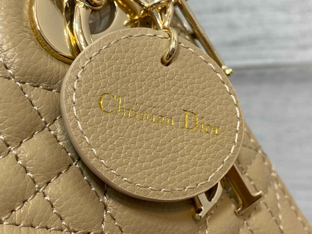 Luxury Diormini lady 17cm ecru calfksin ghw