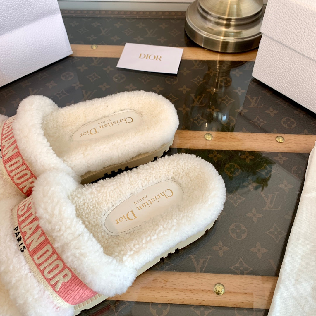 Luxury DiorDway Slide Pink White Fleece Lining And Canvas Fabric