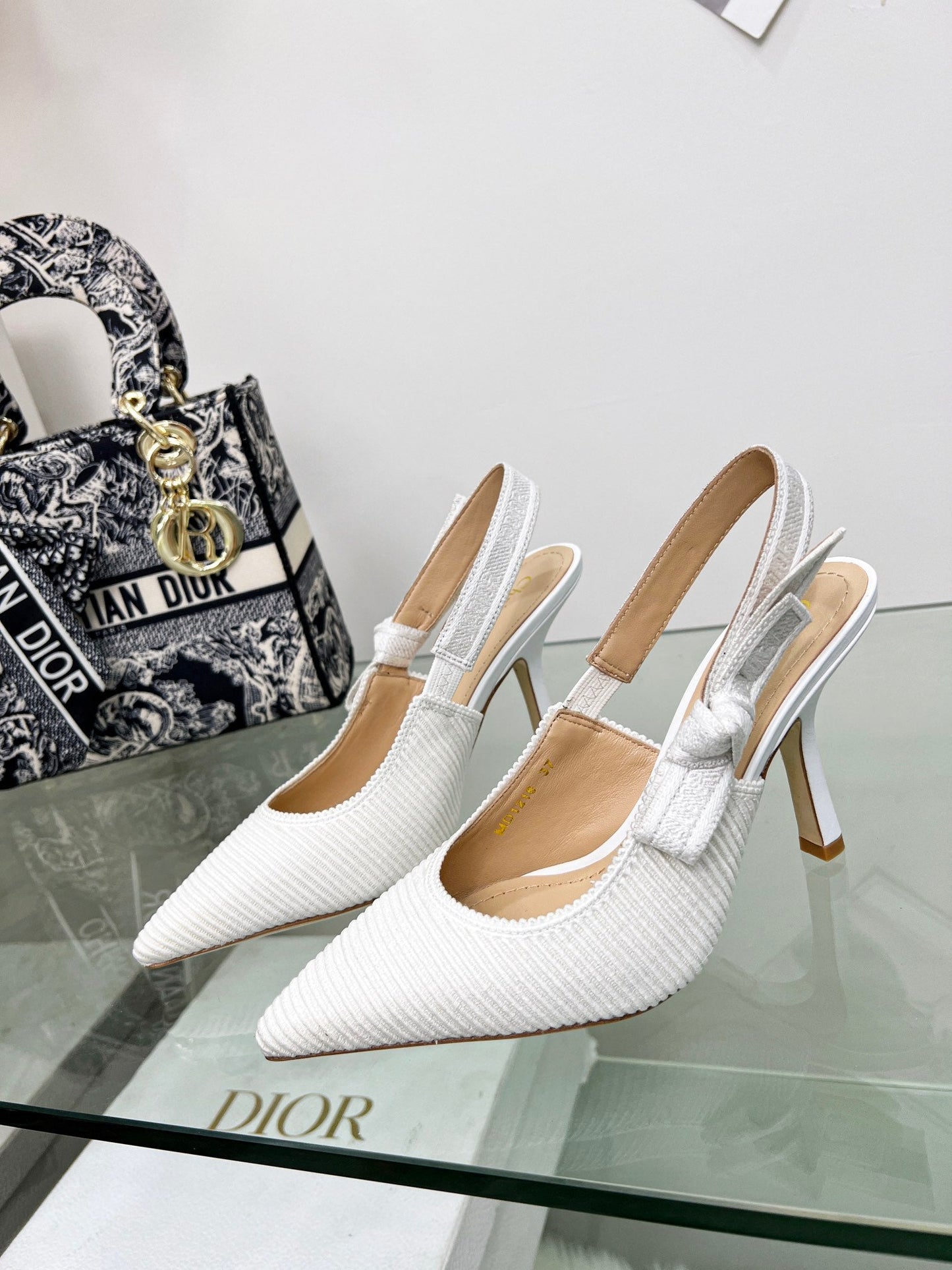 Luxury Diorslingback pumps 95 white embroidered cotton