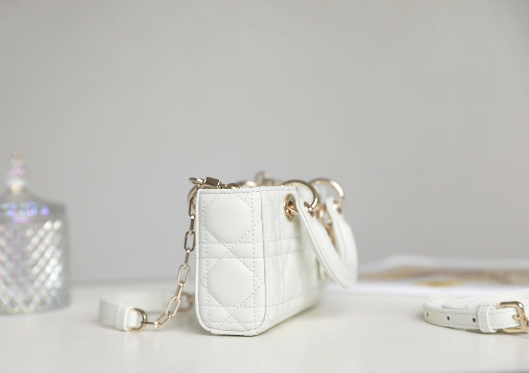 Luxury DiorLADY D-JOY MICRO 16 IN WHITE LAMBSKIN