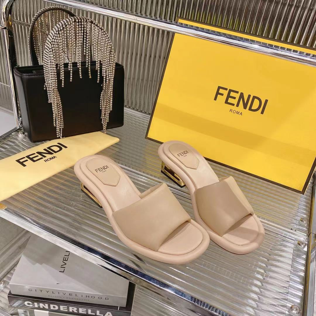 Luxury FendiLuxury FendiBAGUETTE SLIDES WOMEN IN BEIGE CALFSKIN