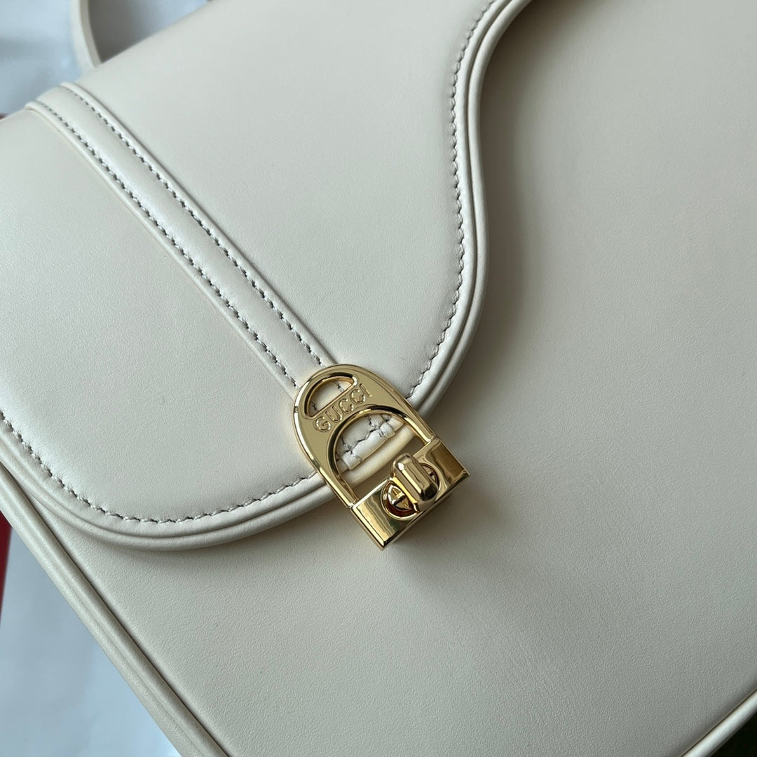 Luxury Gucci EQUESTRIAN STYLE SHOULDER BAG 21 IN WHITE CALFSKIN GOLD HARDWARE