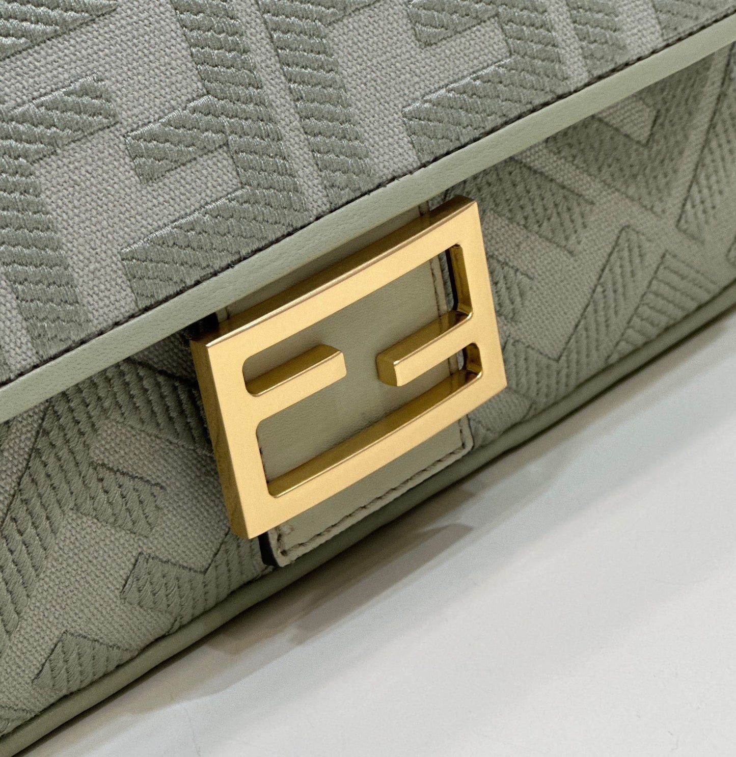 Luxury FendiBAGUETTE WITH FF MOTIF 27 IN BITTER JACQUARD FABRIC GOLD HARDWARE
