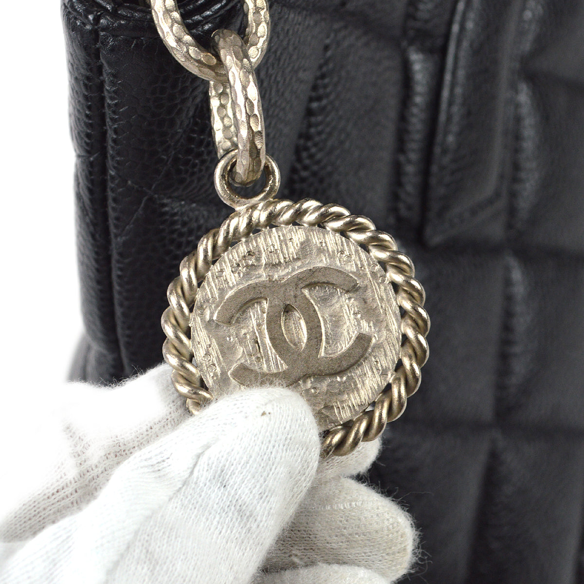 Luxury Chanel Medallion Quilted Tote Handbag Black Caviar 78446