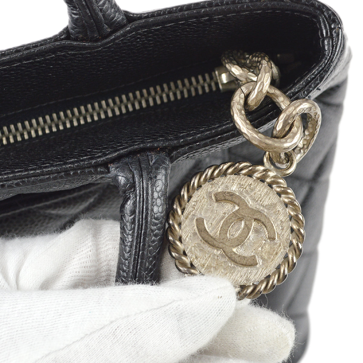 Luxury Chanel Medallion Quilted Tote Handbag Black Caviar 78536