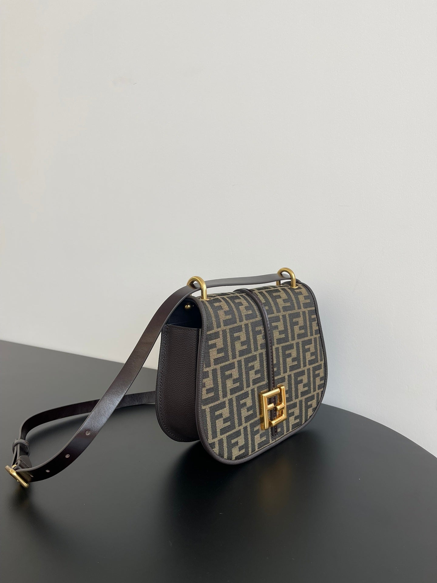 Luxury Fendicmon medium 25cm brown ff jacquard fabric calfskin