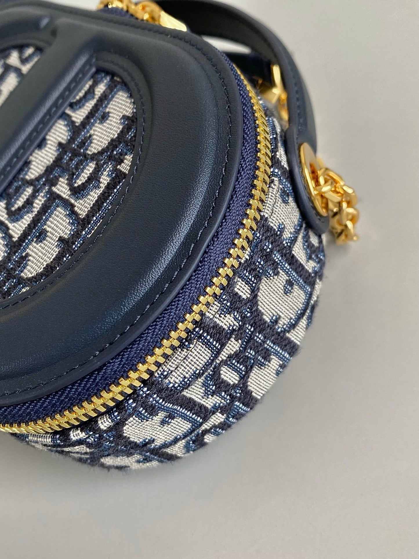 Luxury DiorSIGNATURE 18 OVAL BAG IN BLUE OBLIQUE JACQUARD