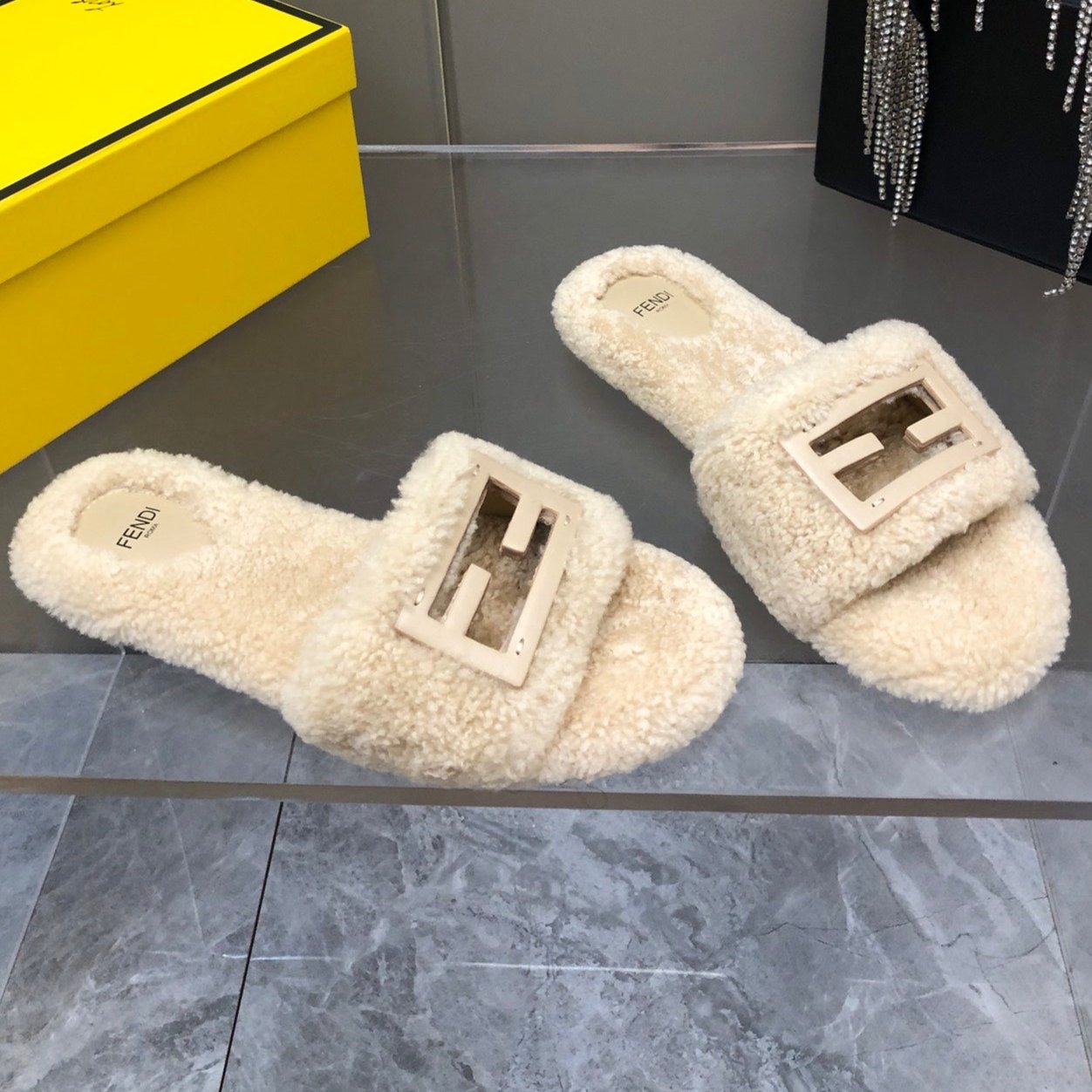 Luxury FendiLuxury FendiBAGUETTE SLIDE SLIPPERS IN BEIGE WOOL