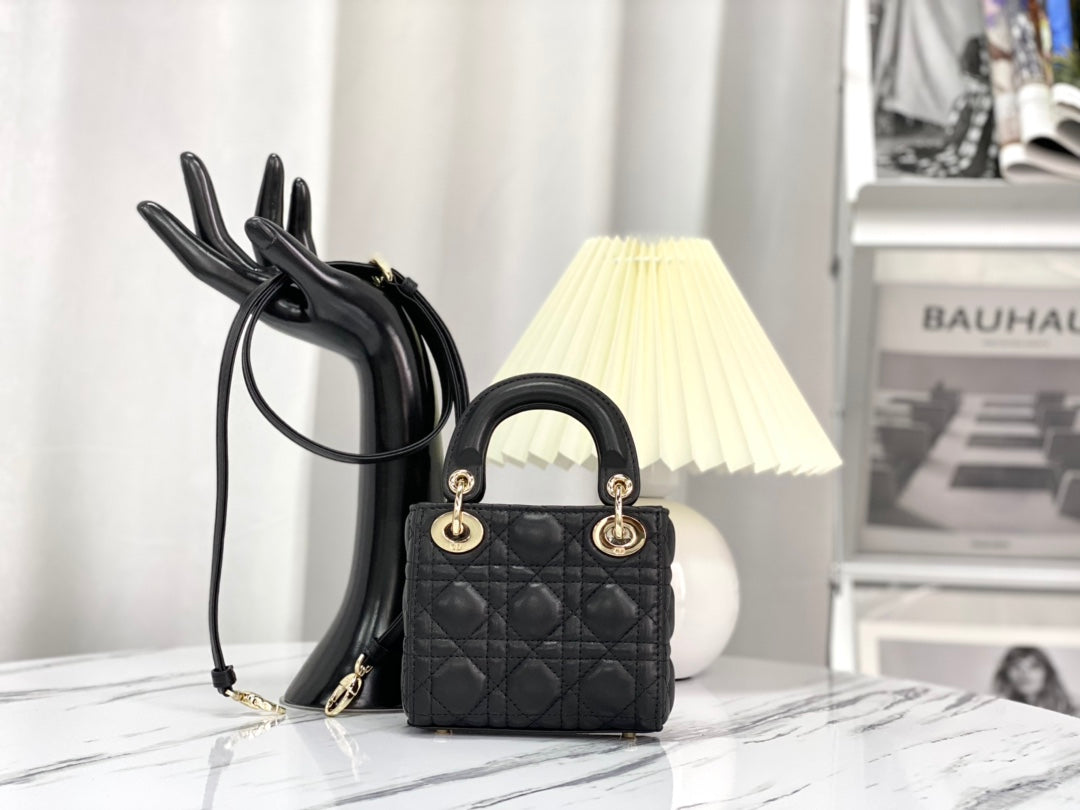 Luxury DiorMICRO LADY 12 BAG IN BLACK LAMBSKIN