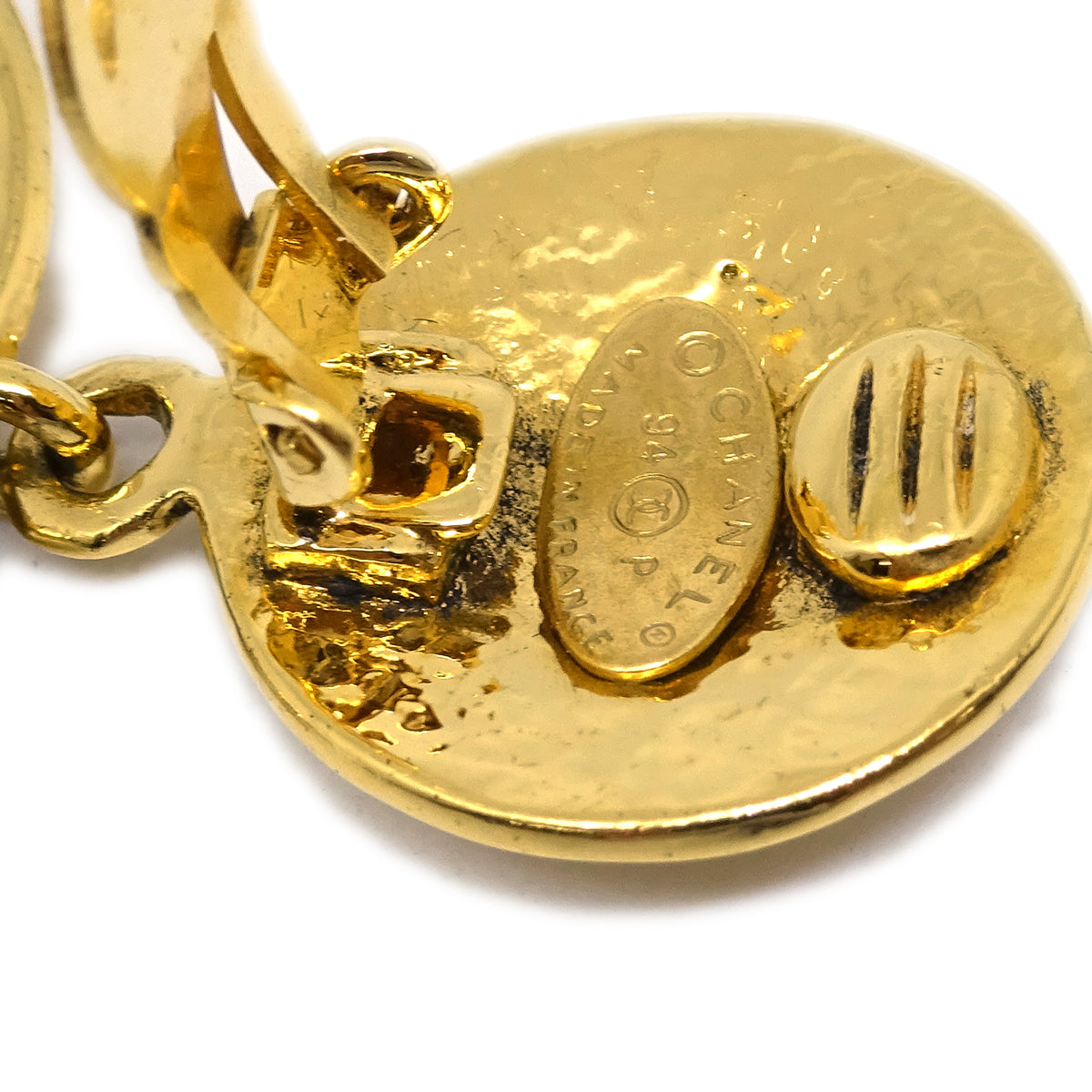 Luxury Chanel 1994 Quilted CC Dangle Earrings Clip-On Gold Small