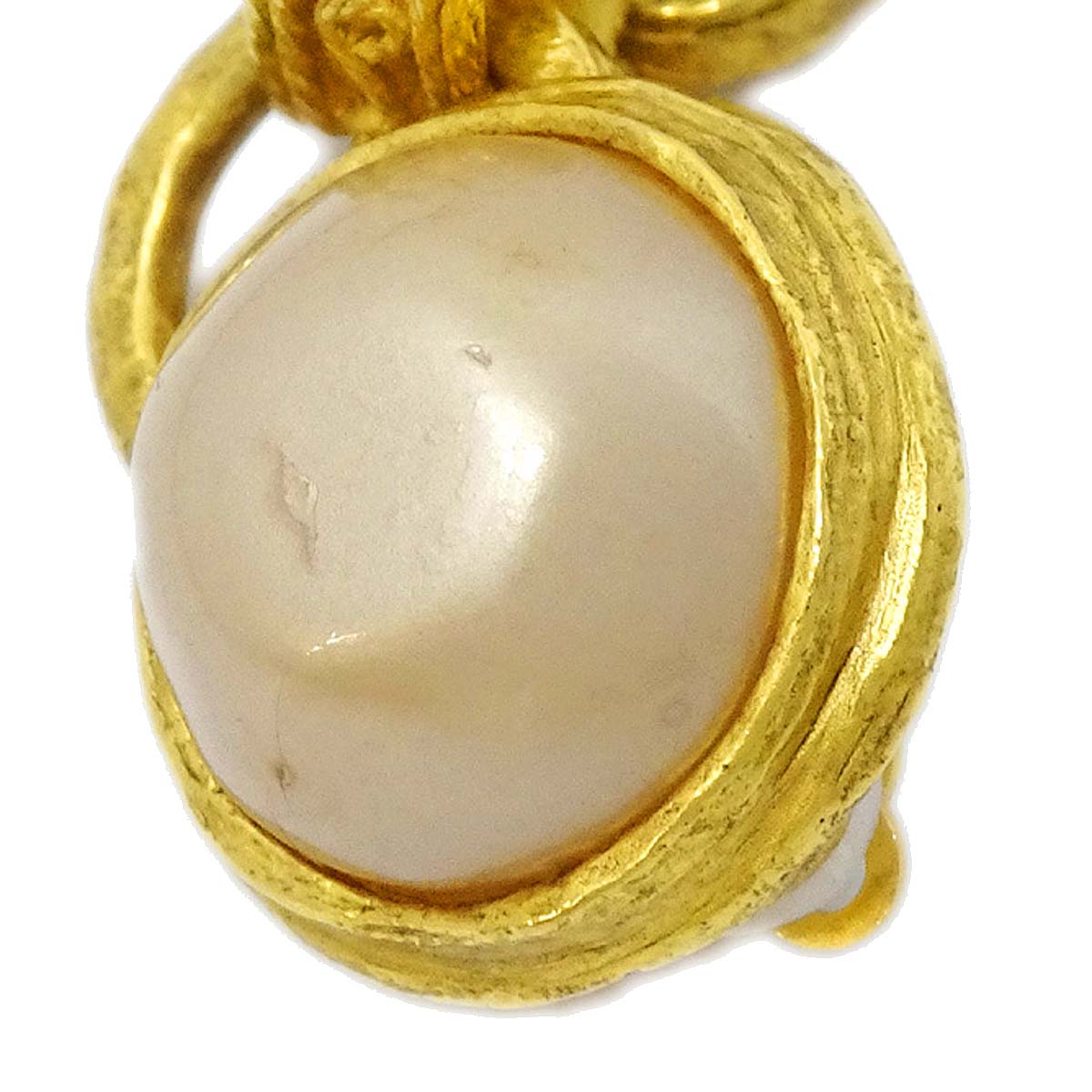Luxury Chanel Artificial Pearl Dangle Earrings Clip-On Gold 94A