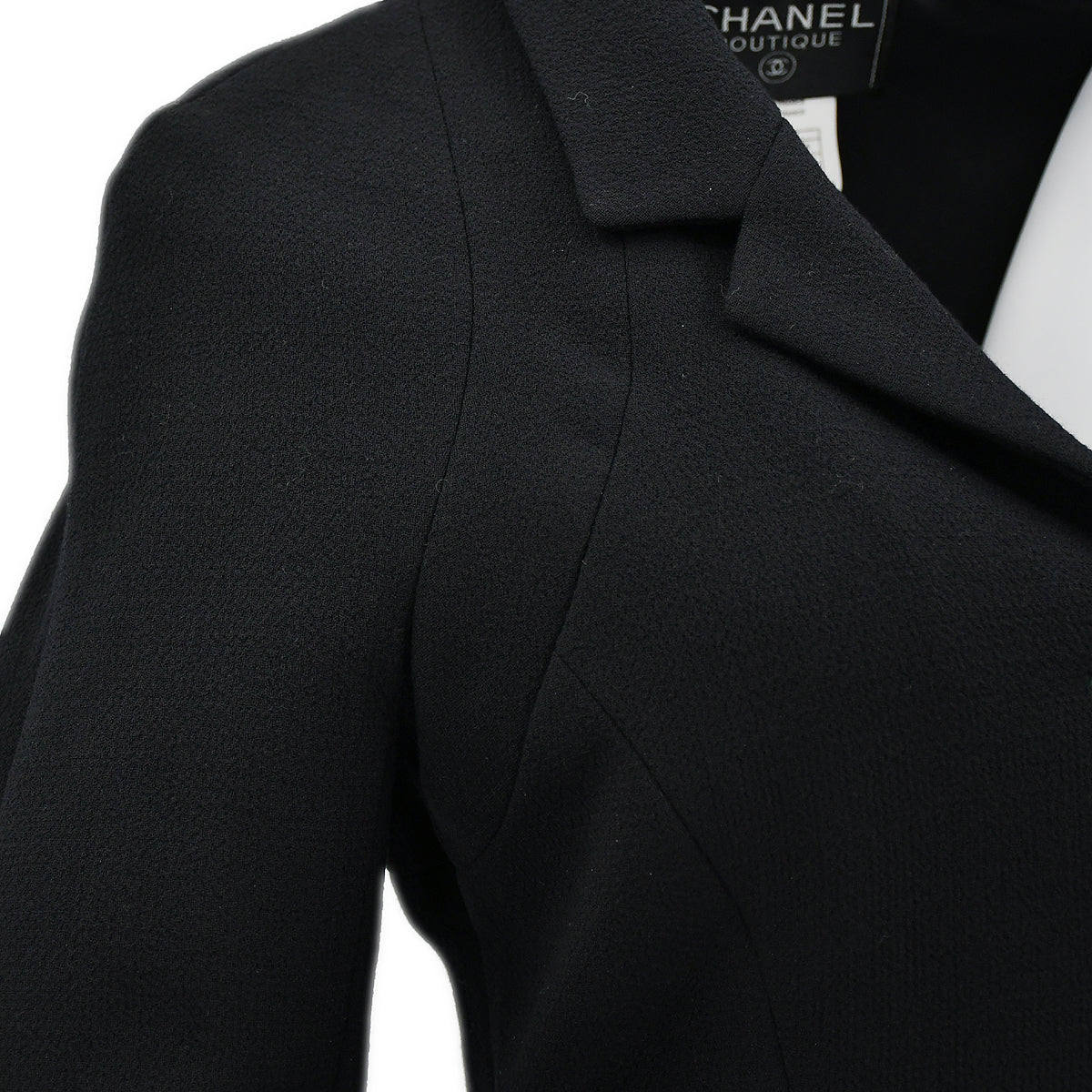 Luxury Chanel Fall 1997 single-breasted wool skirt suit #40