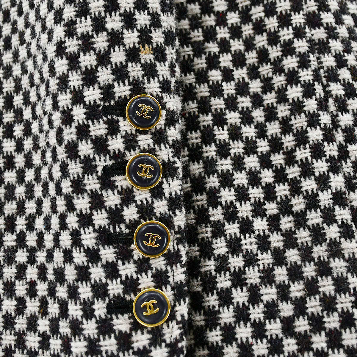 Luxury Chanel Fall 1995 CC-button single-breasted jacket #38