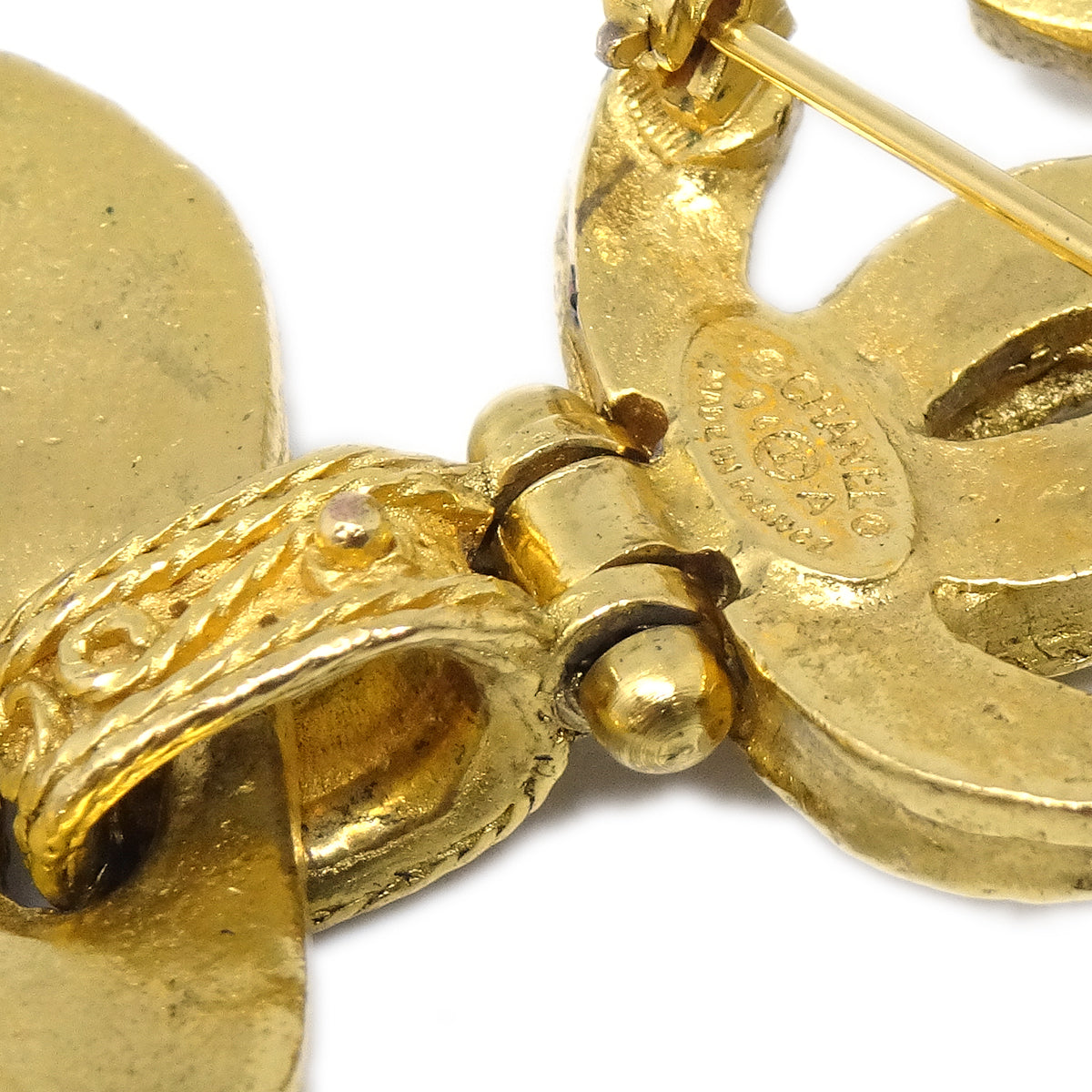 Luxury Chanel Gripoix Brooch Pin Gold 94A