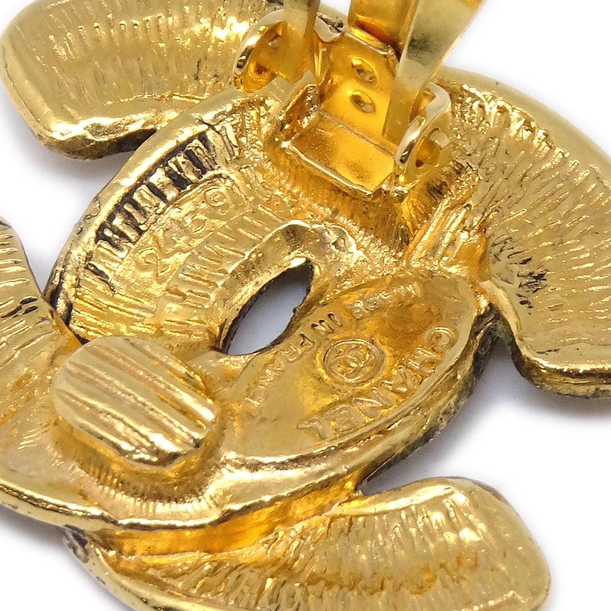 Luxury Chanel Quilted Earrings Clip-On Gold 2459