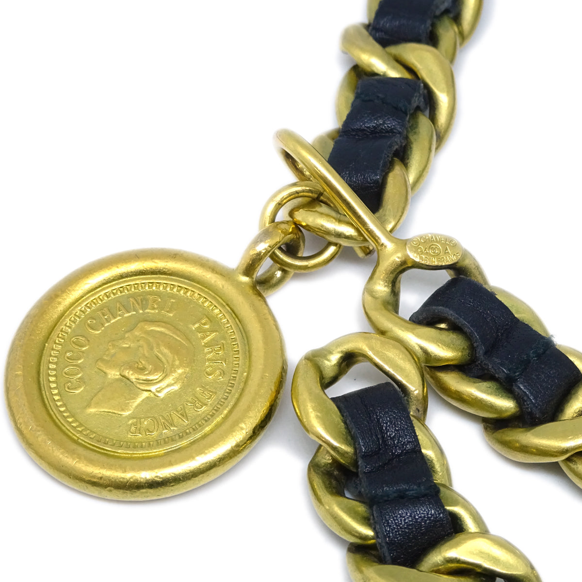 Luxury Chanel Medallion Chain Belt Black Small New 94A