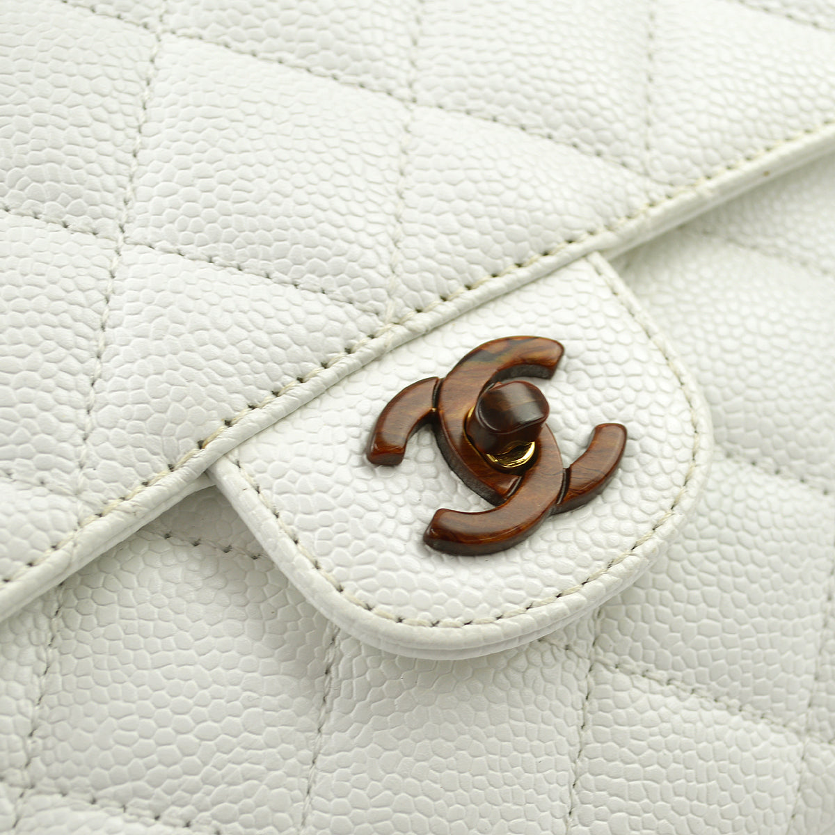Luxury Chanel 1997-1999 Caviar Medium Single Flap Bag