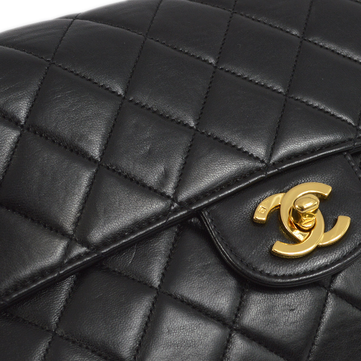Luxury Chanel 1996-1997 Black Lambskin Medium Double Sided Classic Flap Shoulder Bag
