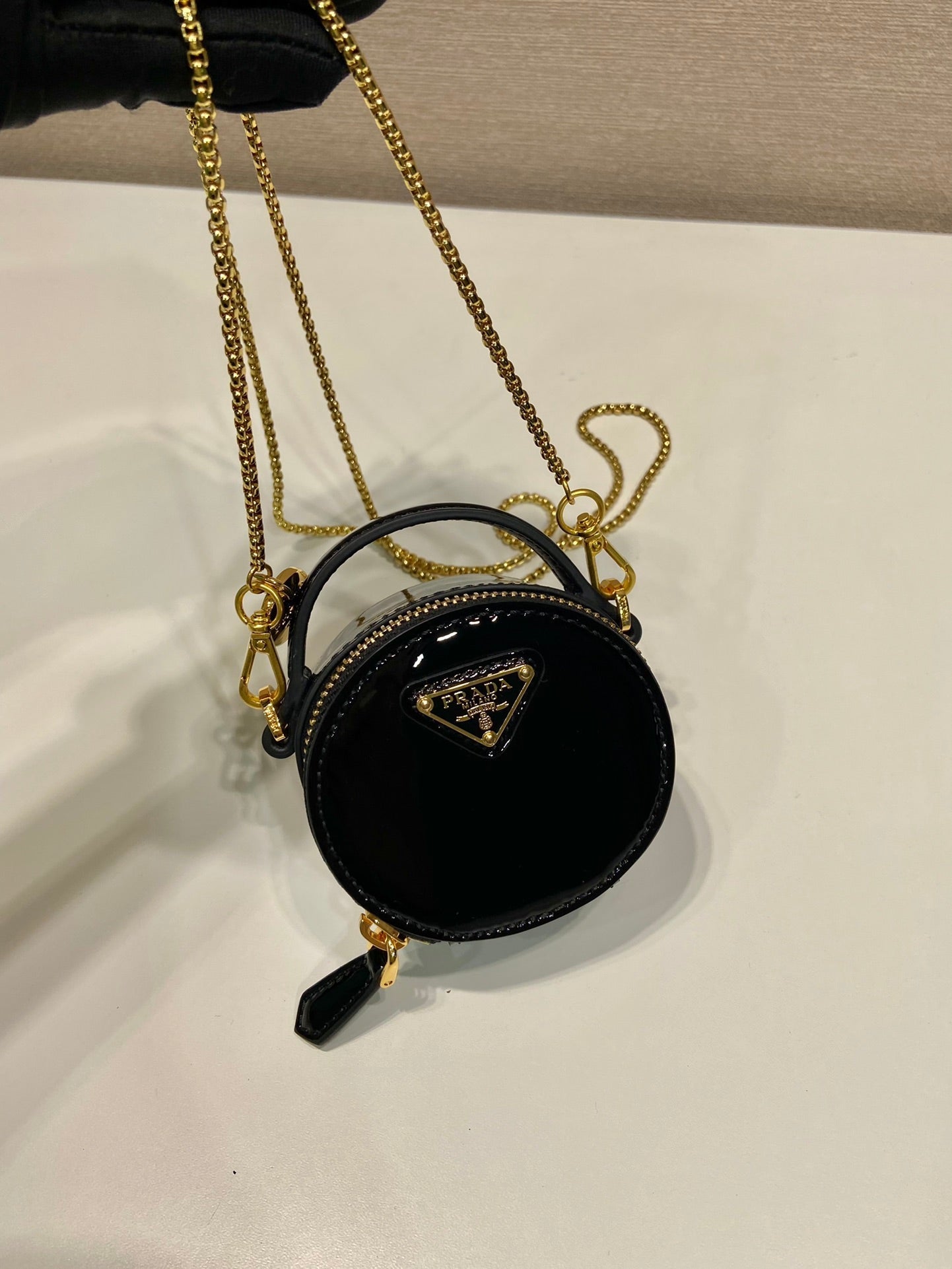 Luxury PradaMINI ROUND BAG 8 IN BLACK GLOSSY CALFSKIN GOLD HARDWARE