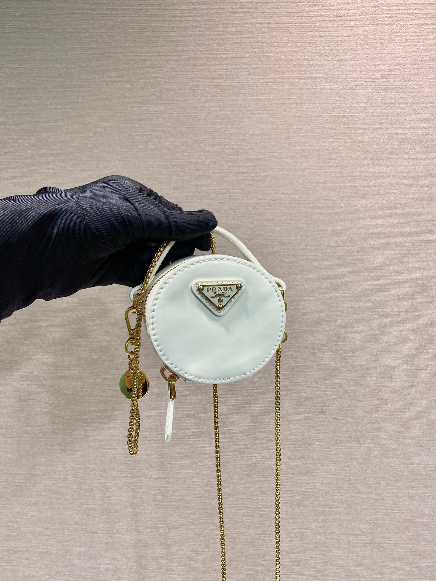 Luxury PradaMINI ROUND BAG 8 IN WHITE GLOSSY CALFSKIN GOLD HARDWARE