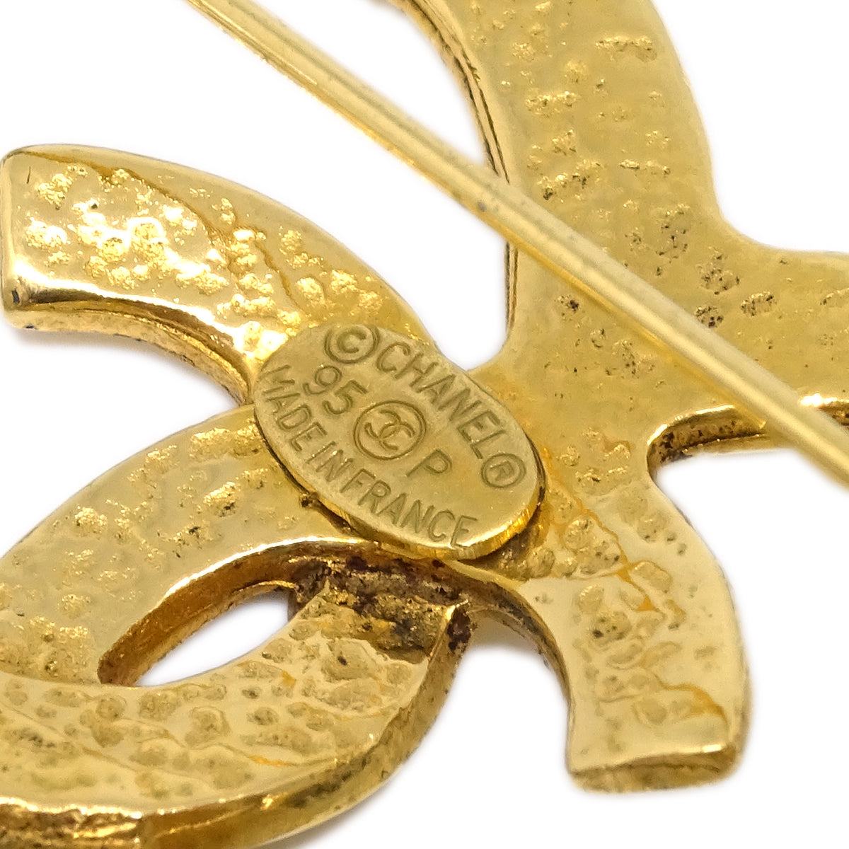 Luxury Chanel Heart Brooch Gold 95P