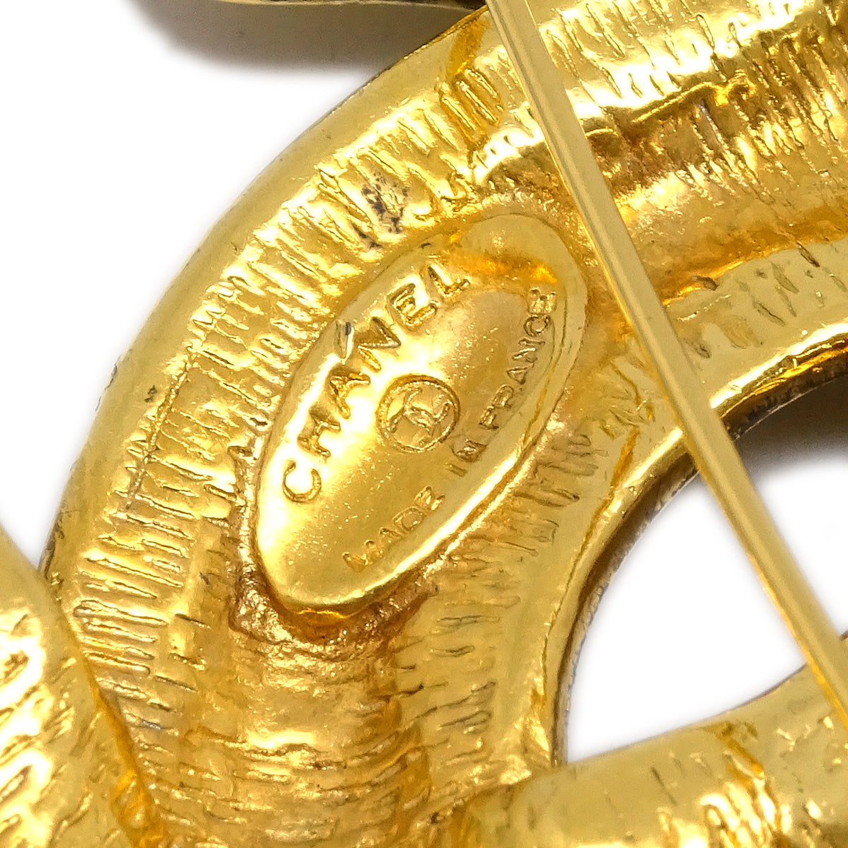Luxury Chanel Gold CC Brooch Pin 1152