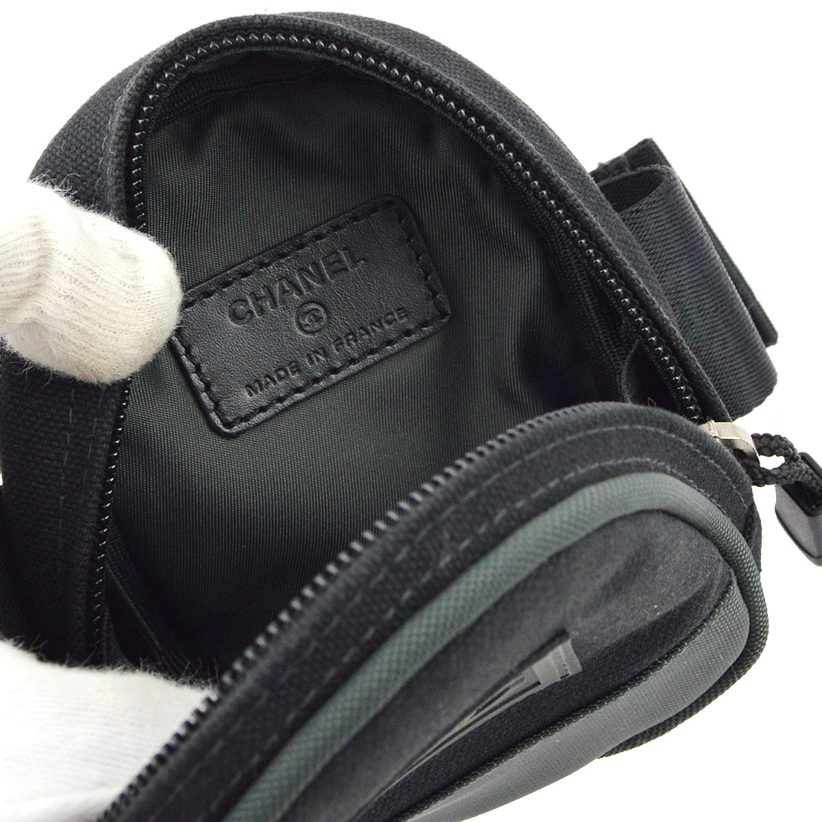 Luxury Chanel 2003-2004 Sports Line Arm Bag