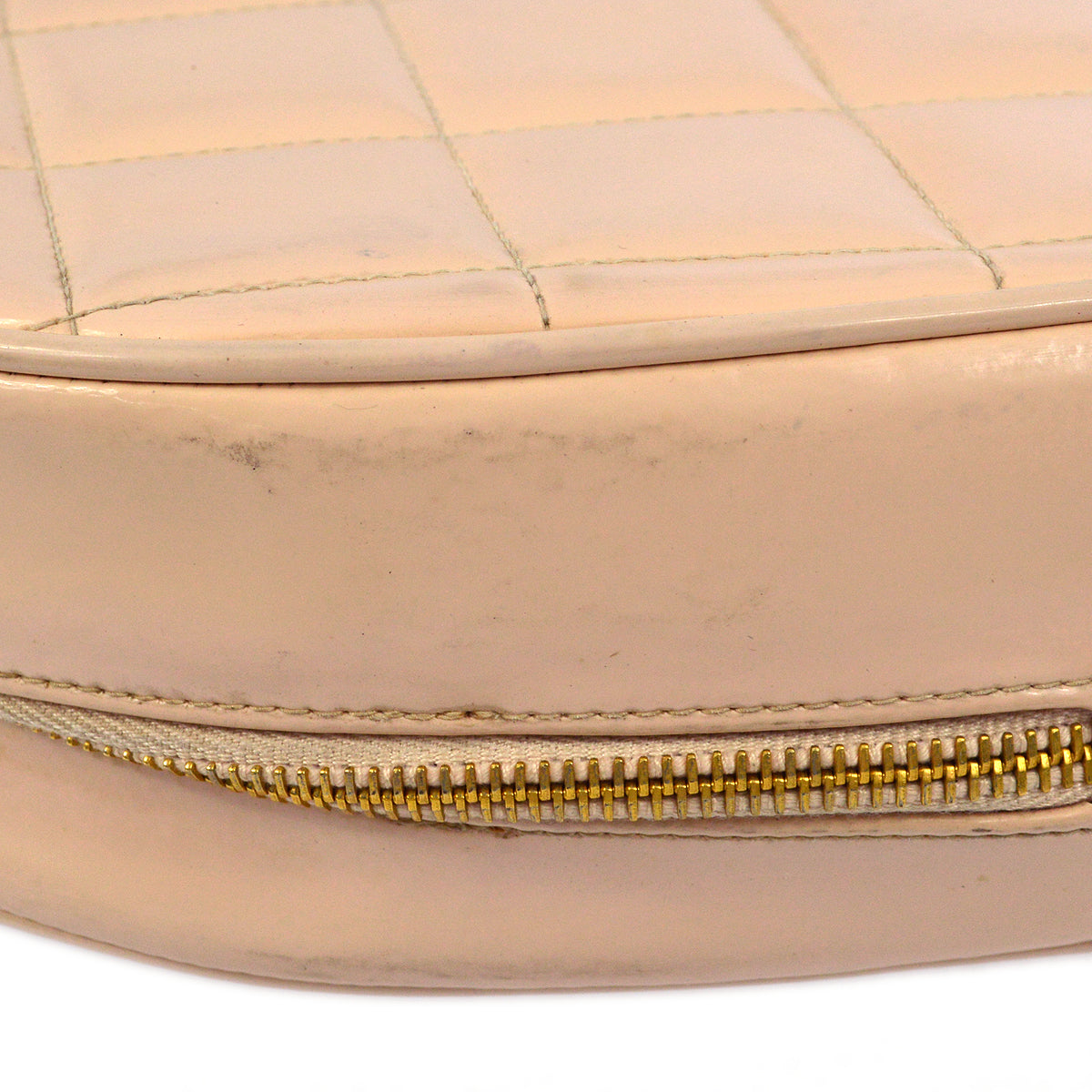 Luxury Chanel 1994-1996 Light Pink Heart Vanity Handbag