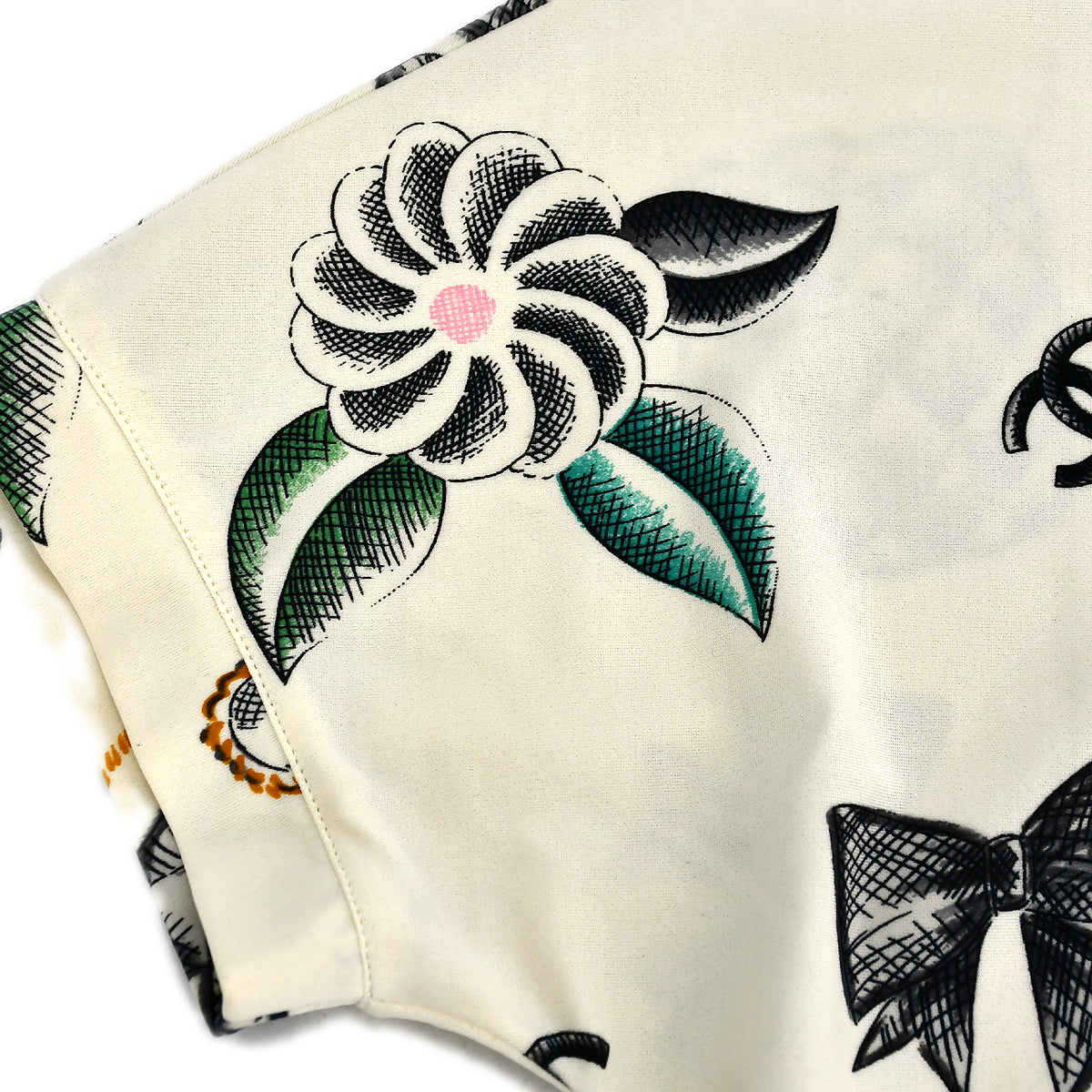 Luxury Chanel Cropped T-shirt Ivory 96P #38