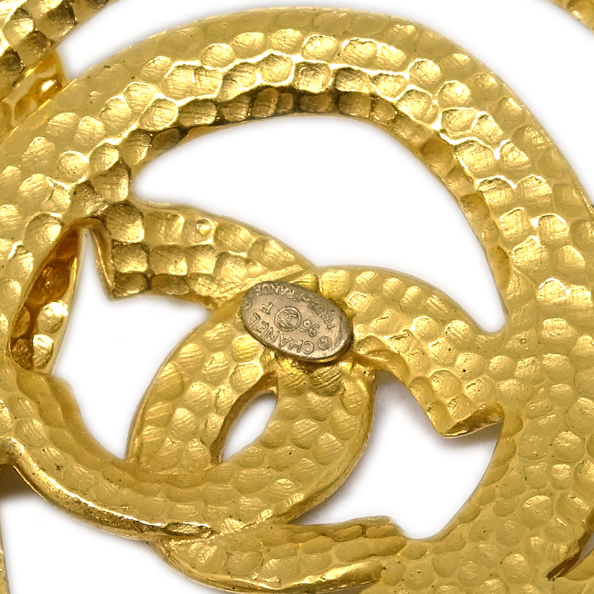 Luxury Chanel Dangle Hoop Earrings Clip-On Gold 96P