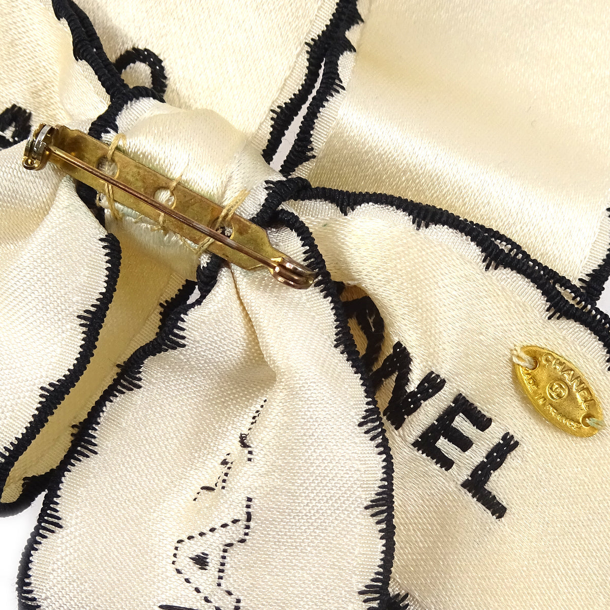 Luxury Chanel Bow Brooch Pin White
