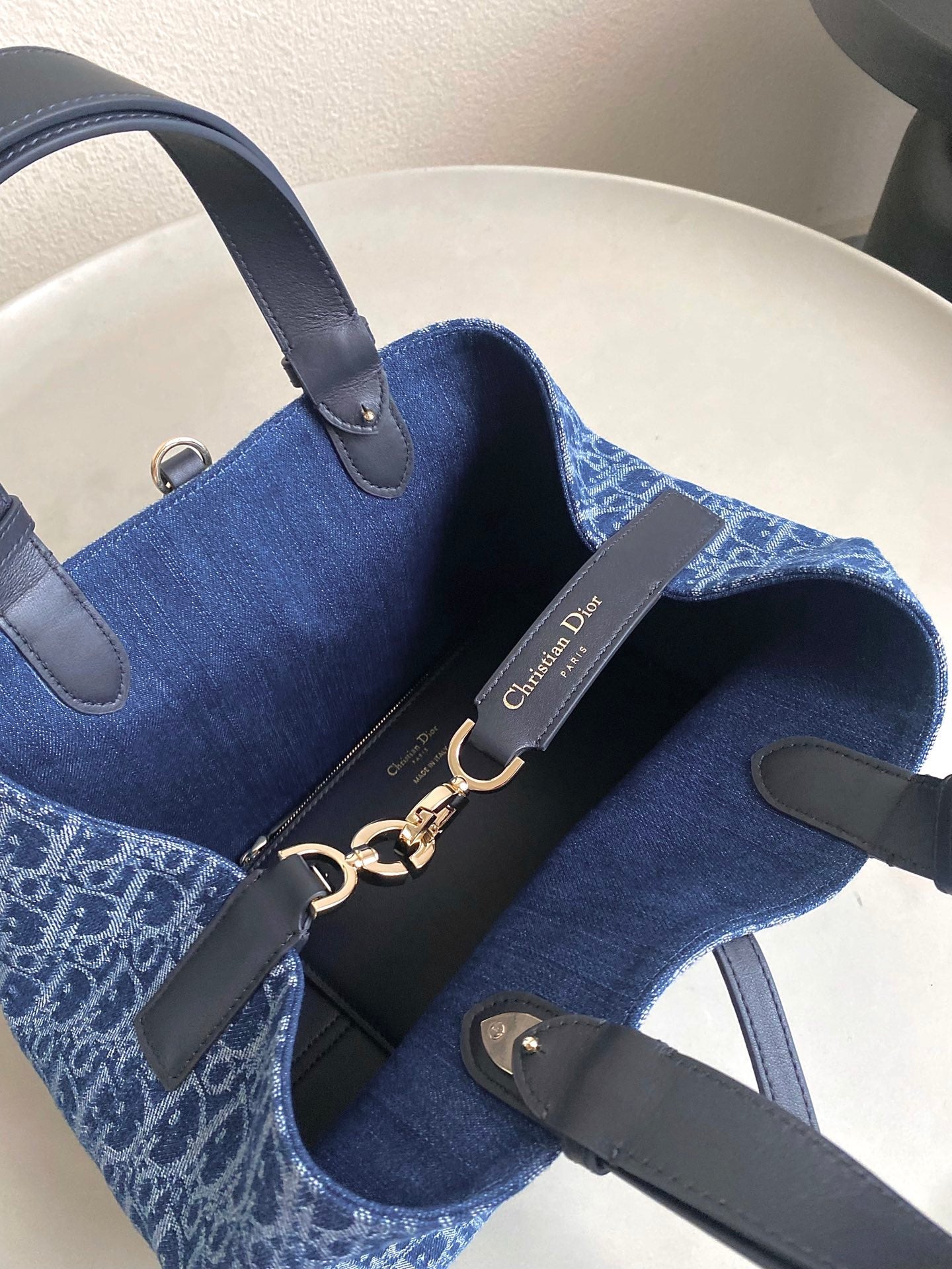 Luxury DiorMEDIUM TOUJOURS 28 BLUE DENIM OBLIQUE JACQUARD