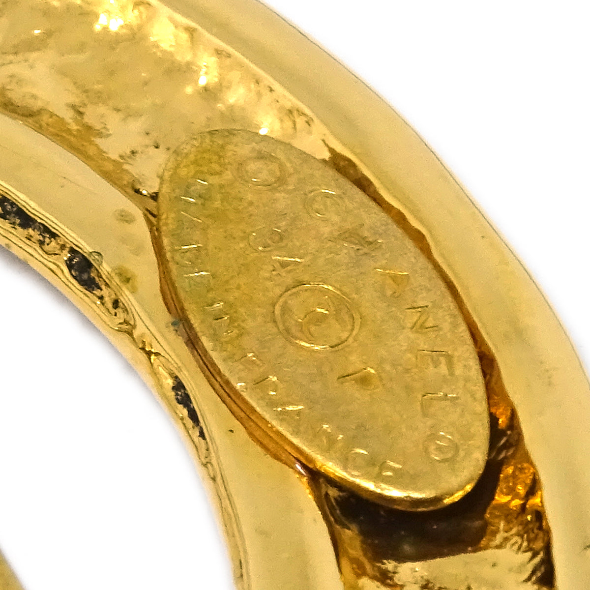Luxury Chanel Hoop Brooch Pin Gold 94P