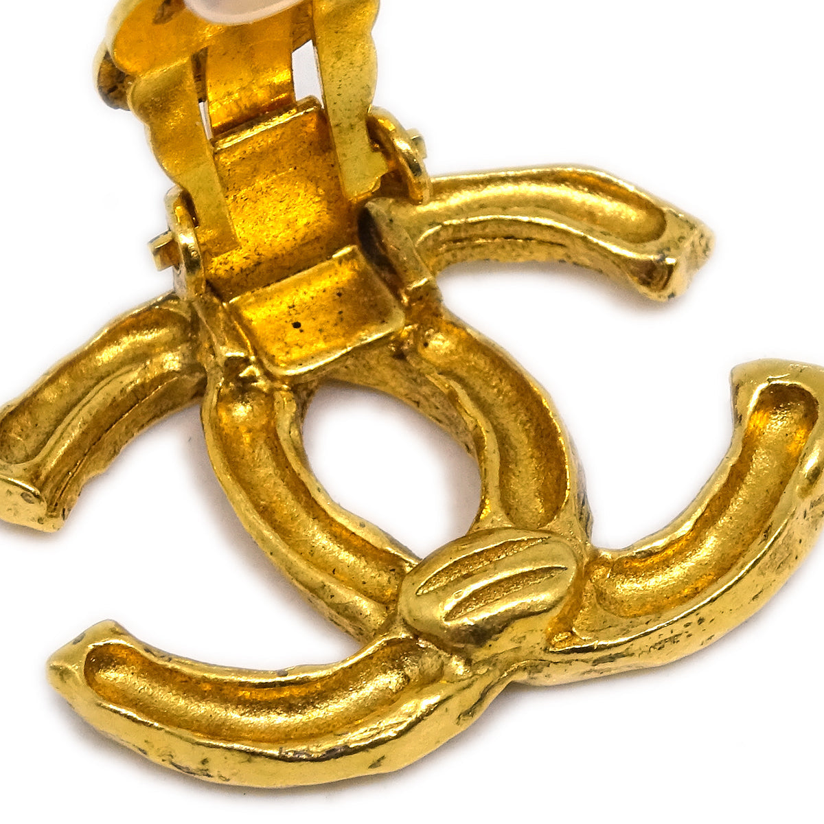 Luxury Chanel Gold CC Earrings Clip-On