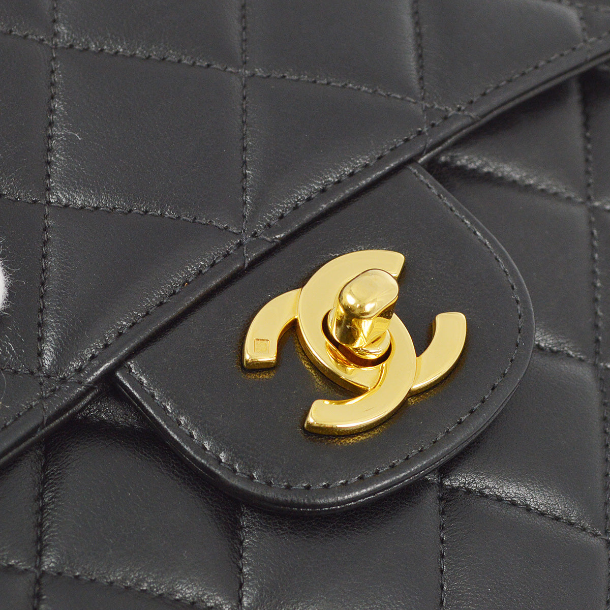 Luxury Chanel 1996-1997 Black Lambskin Double Sided Classic Flap Handbag