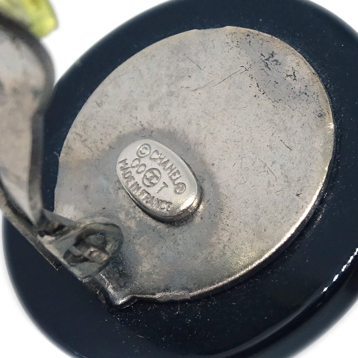 Luxury Chanel Button Earrings Clip-On Silver 00T