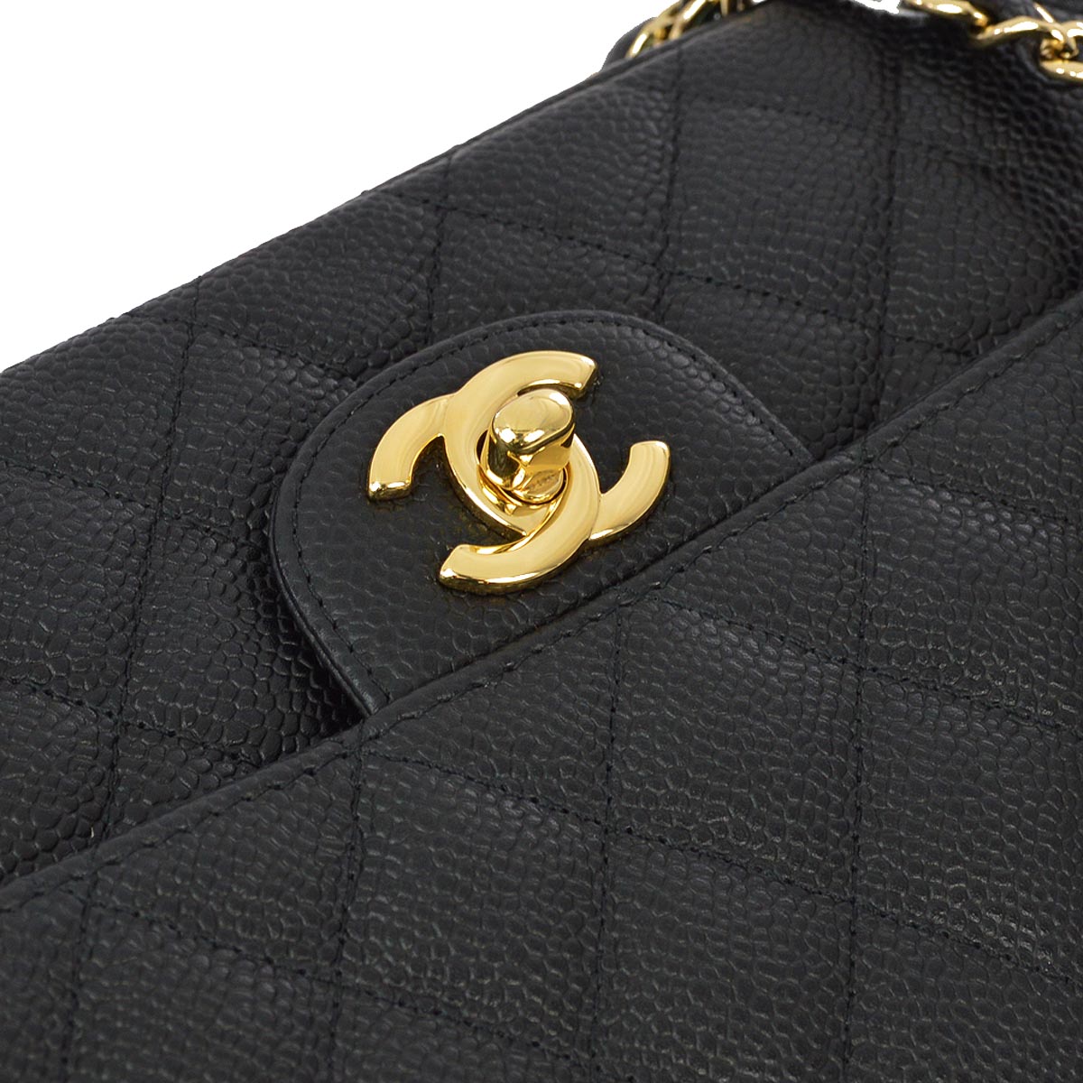 Luxury Chanel 2009-2010 Black Caviar East West Shoulder Bag