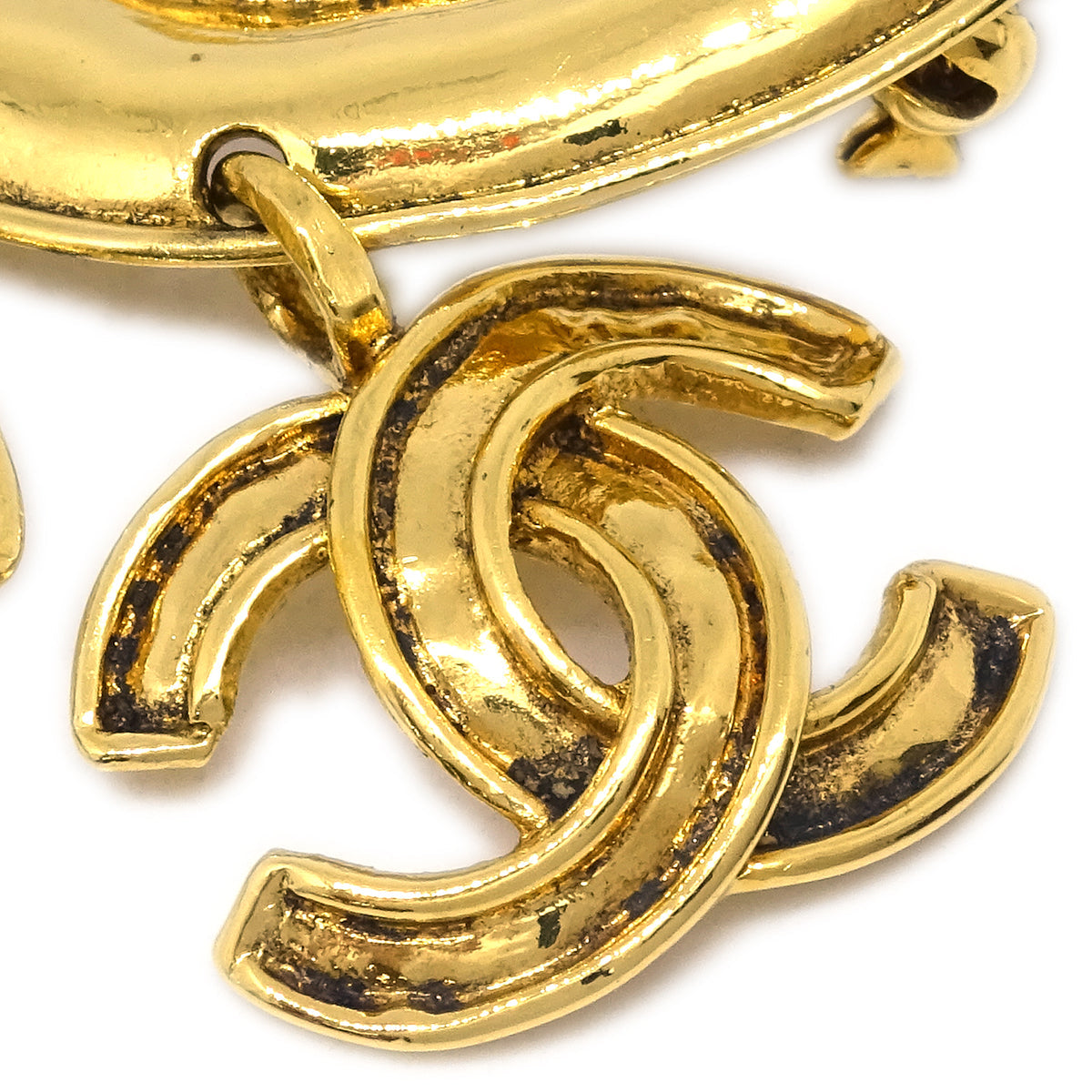 Luxury Chanel Hoop Brooch Pin Corsage Gold 94P