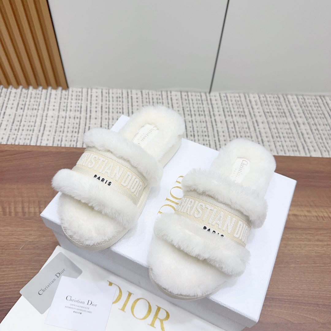 Luxury DiorDway Slide White Light Beige Fleece Lining And Canvas Fabric