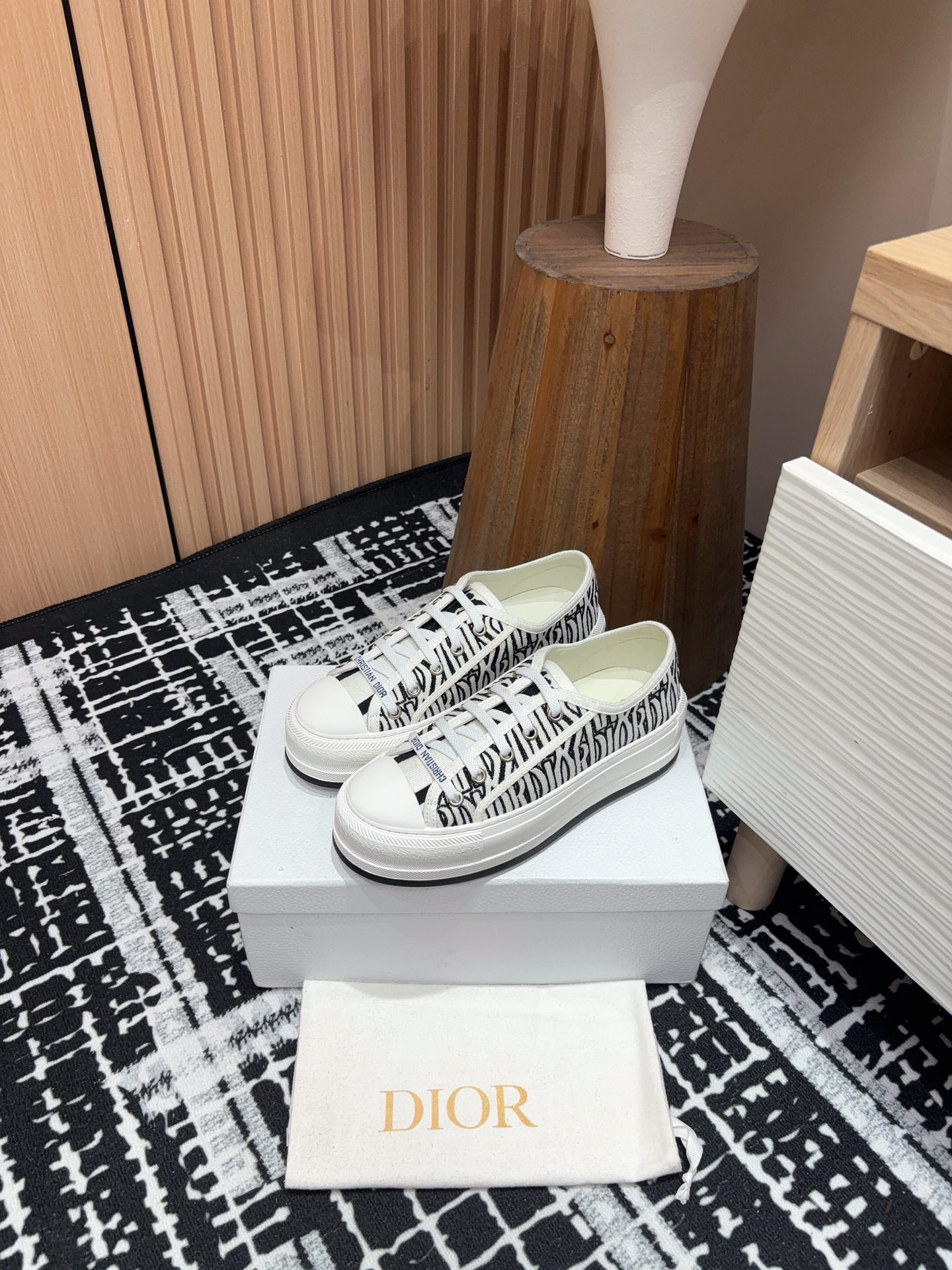 Luxury DiorWalk'n' Luxury DiorPlatform Sneaker Black Miss Canvas