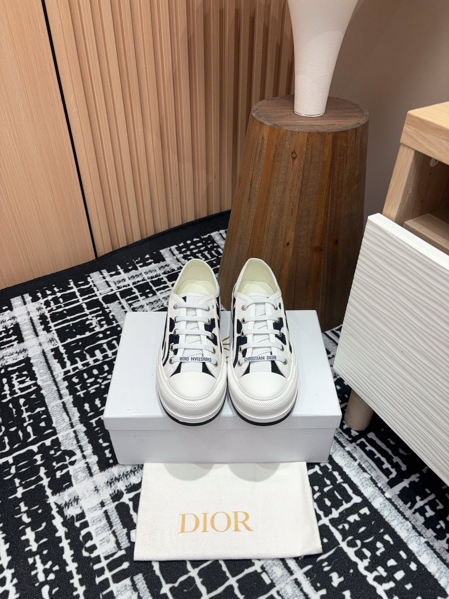 Luxury DiorWalk'n' Luxury DiorPlatform Sneaker Black White Miss Canvas