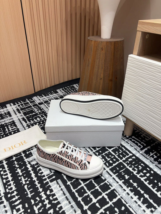 Luxury DiorWalk'n' Luxury DiorPlatform Sneaker Pale Pink Miss Canvas