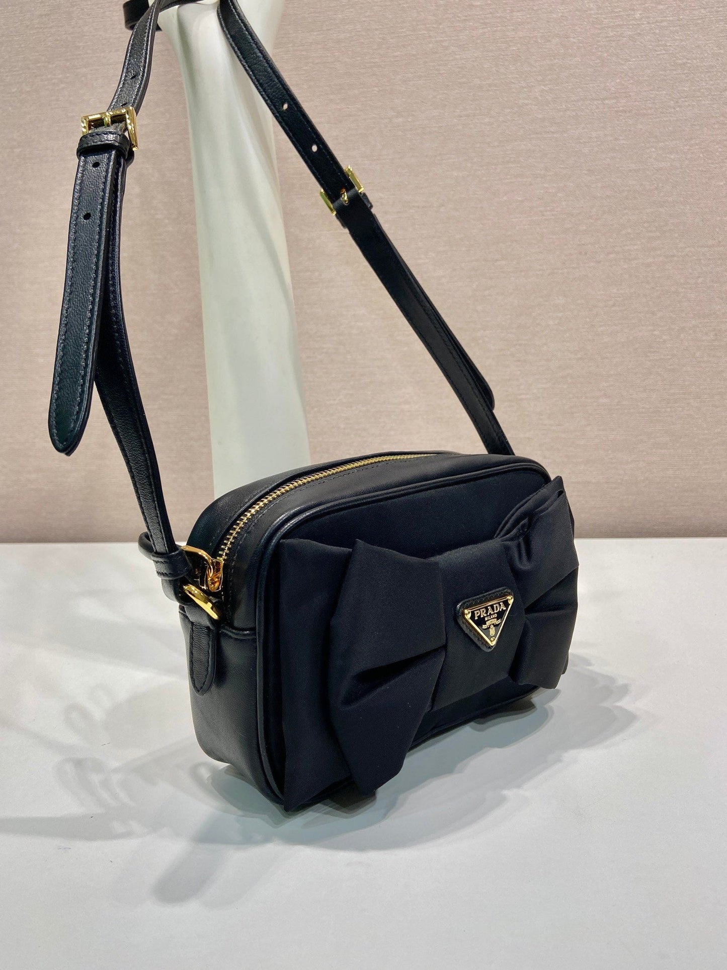 Luxury PradaBOW BAG 18 IN BLACK RE-NYLON AND LAMBSKIN