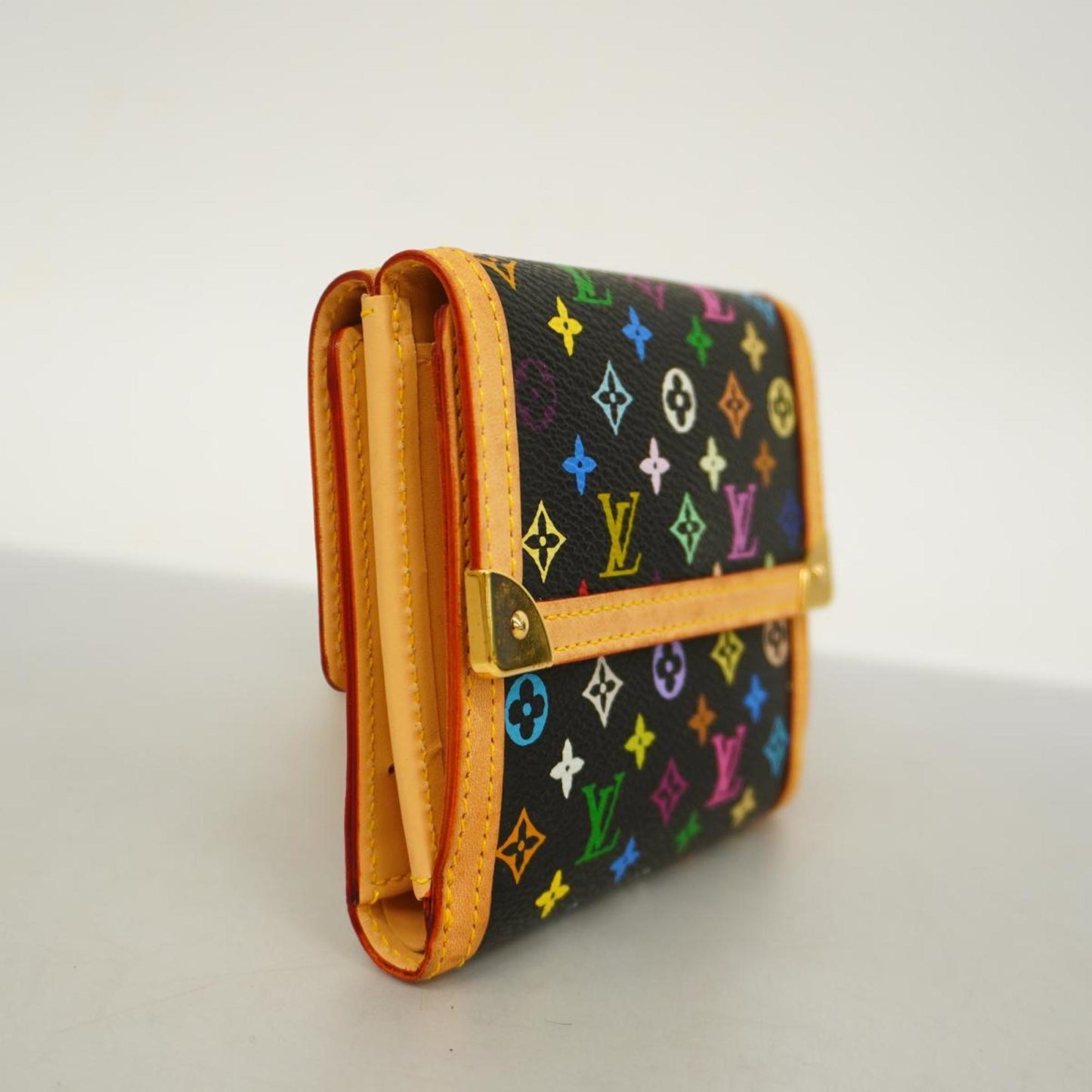 Louis Vuitton Canvas Wallet ()
