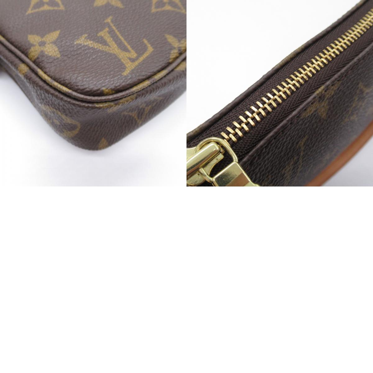 Louis Vuitton Monogram Pochette Accessoire Clutch