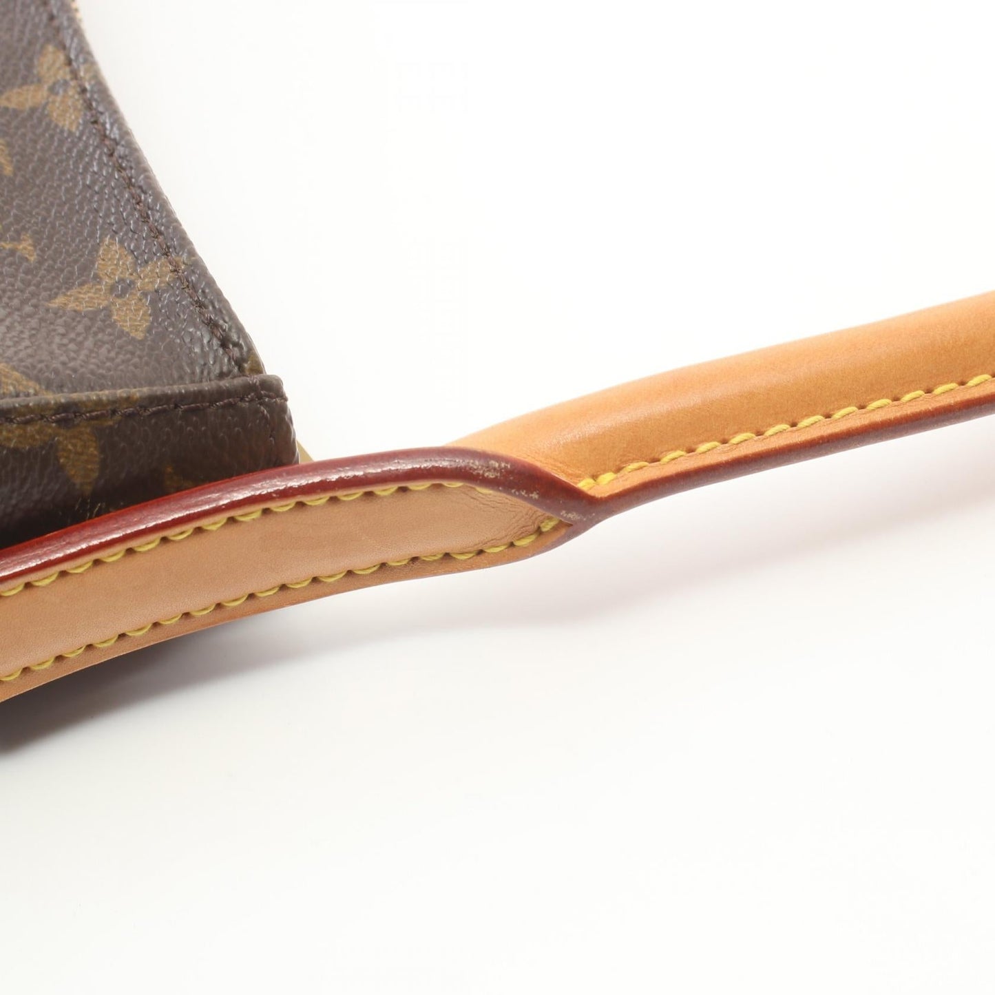 Louis Vuitton Looping MM Monogram Shoulder Bag