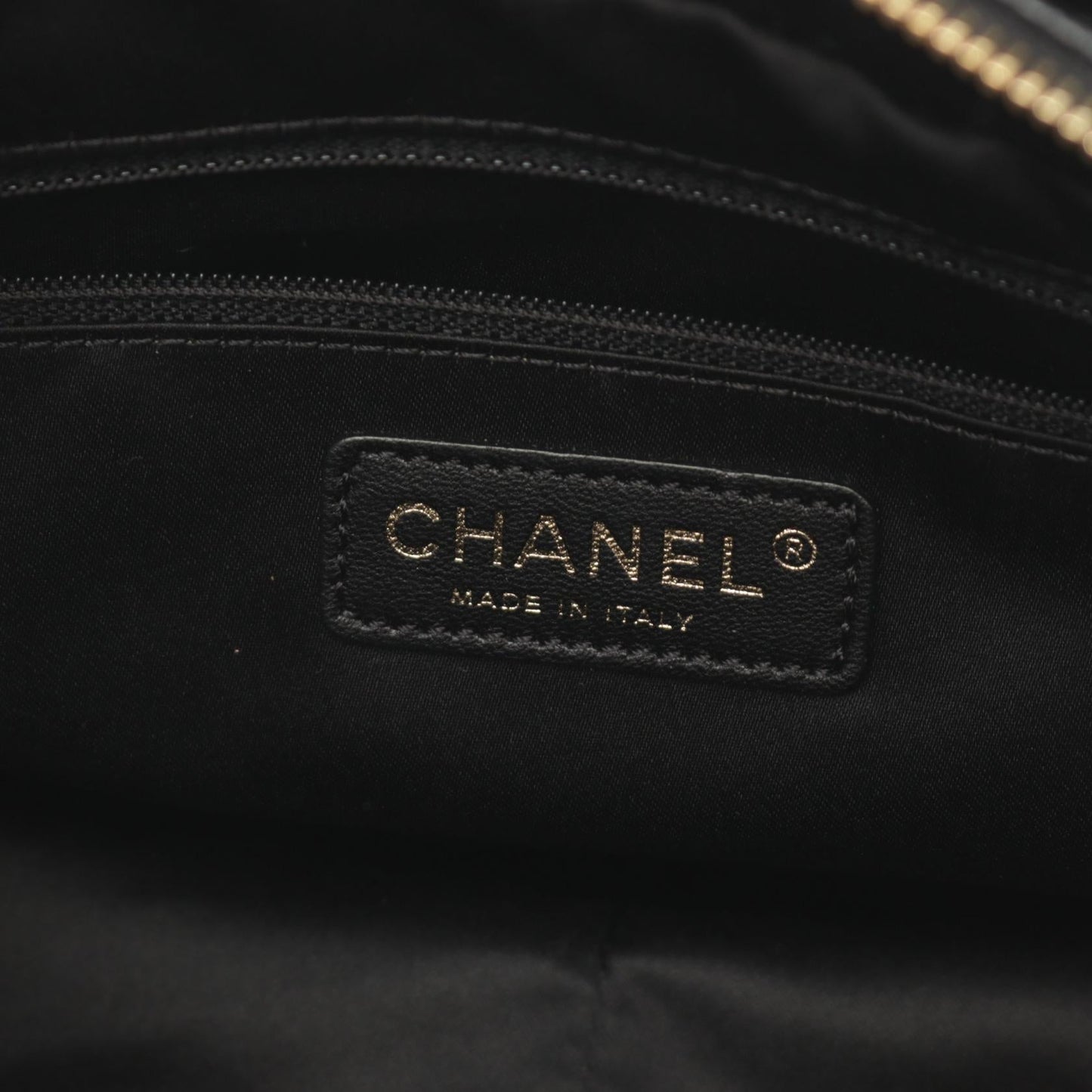 Chanel Leather Matelasse Shoulder Bag A18004