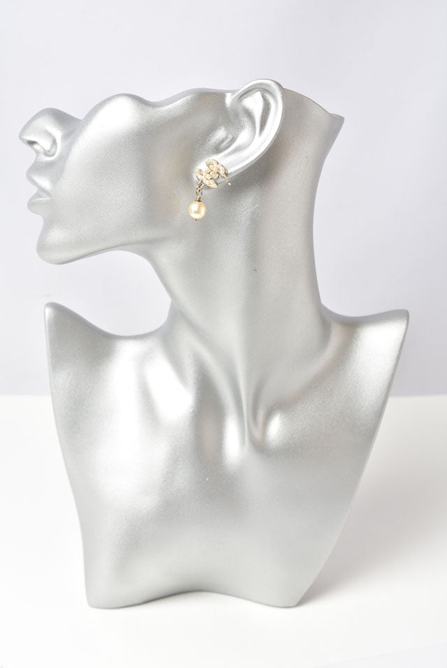 Chanel CC Motif Swing Pearl Earrings Gold/White