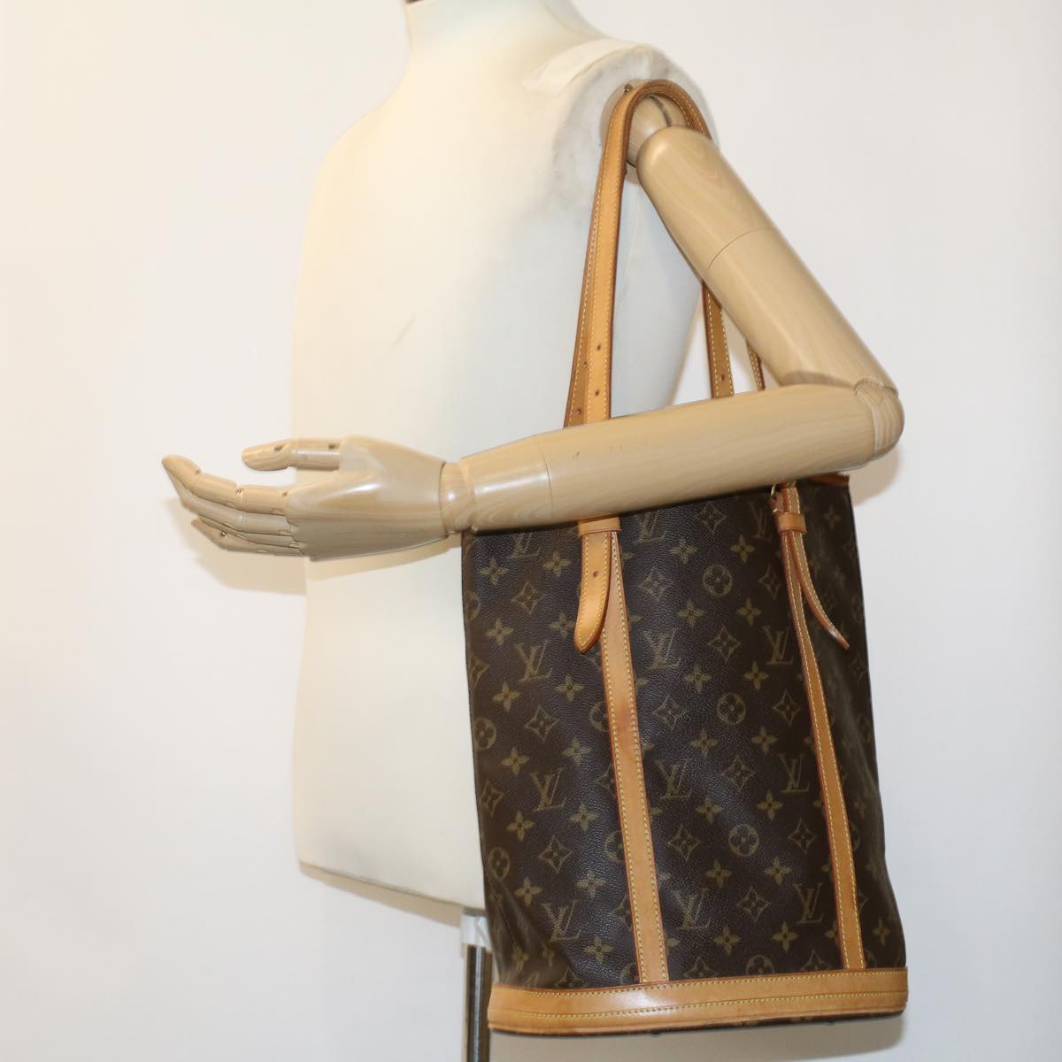 LOUIS VUITTON Monogram Bucket GM Shoulder Bag M42236 LV 23368C