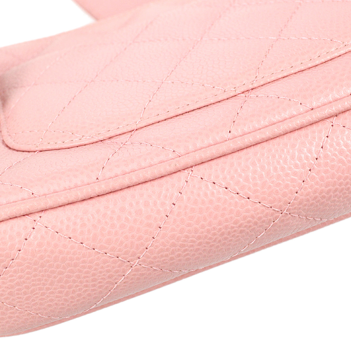 Luxury Chanel 2003-2004 Chain Shoulder Bag Pink Caviar